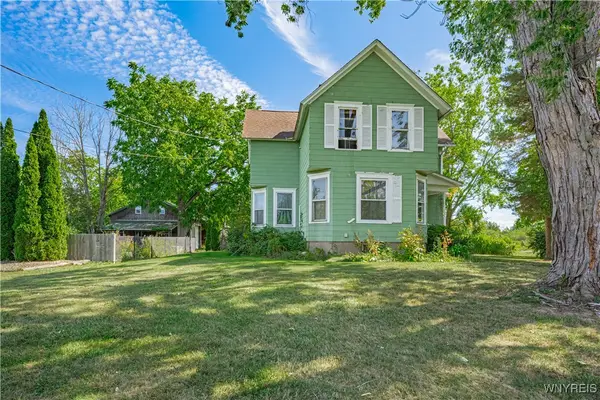 5361 Hollenbeck Road, Lockport, NY 14094