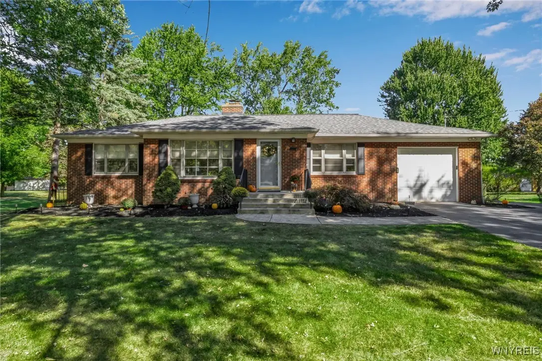 8936 The Fairways, Clarence, NY 14031 - Image #1