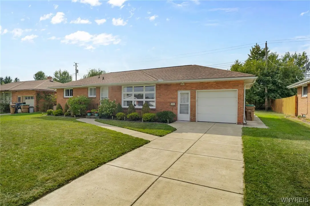 27 Vern Lane, Buffalo, NY 14227 - Image #1