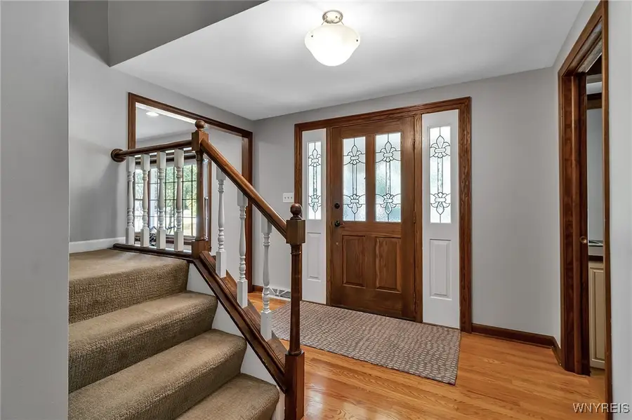 8155 Clarherst Drive, East Amherst, NY 14051 - Image #3