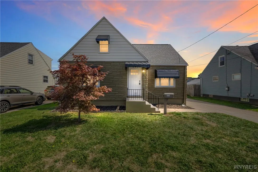 253 N Meadowbrook Parkway, Buffalo, NY 14206 - Image #1