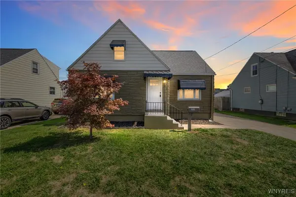 253 N Meadowbrook Parkway, Buffalo, NY 14206