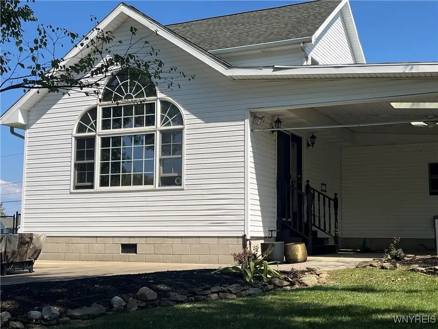 5992 Shoreham Drive, Lake View, NY 14085 - Image #3