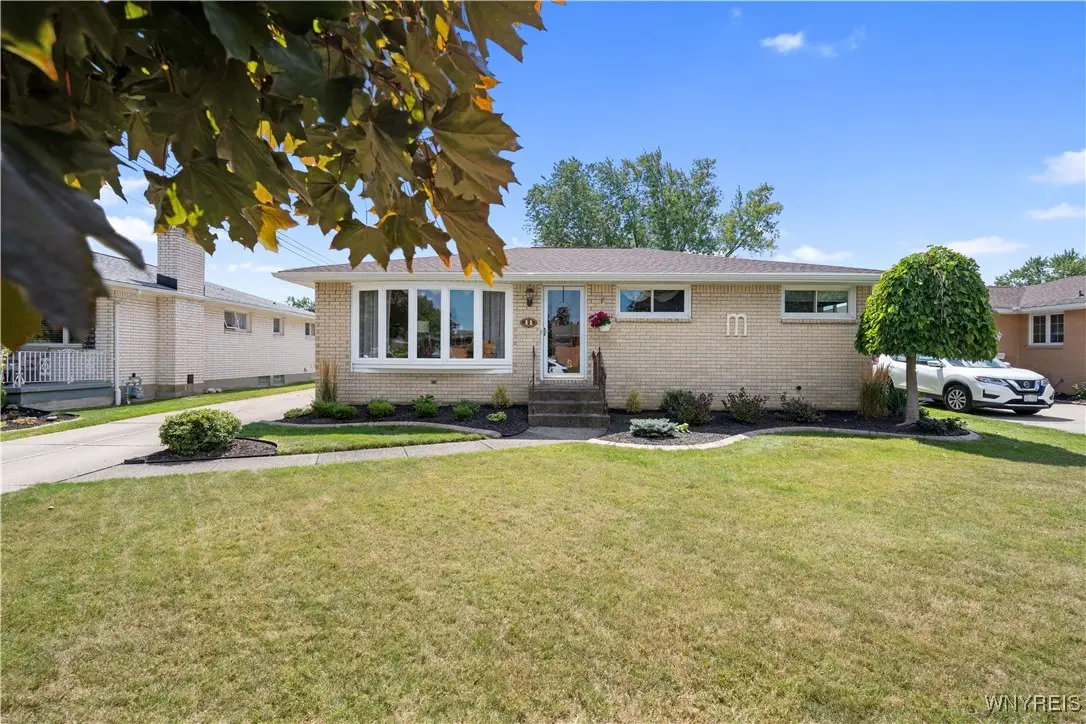 11 Mckenzie Court, Buffalo, NY 14227 - Image #1