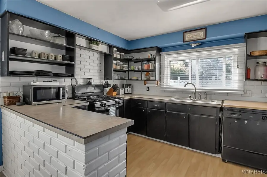 37 School Street, Delevan, NY 14042 - #3