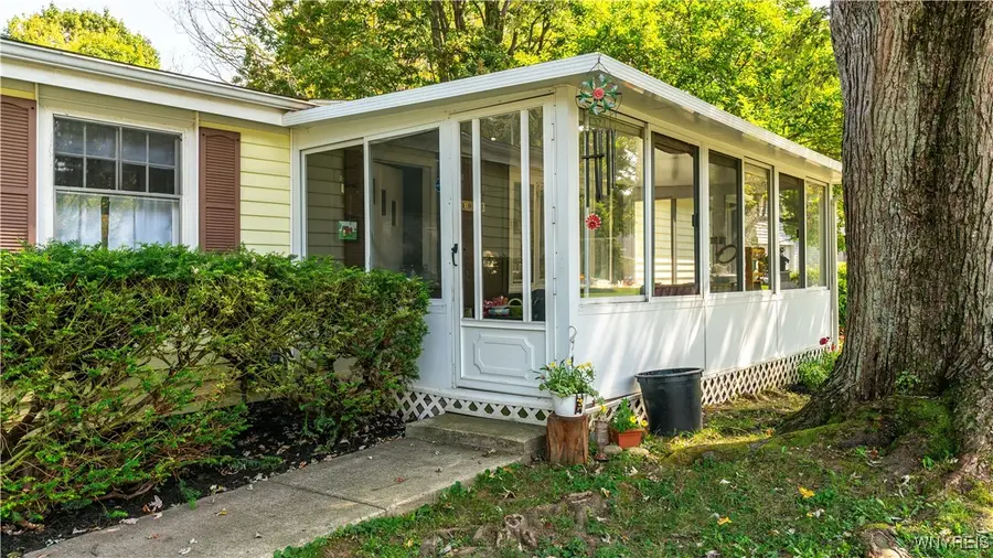 1013 Clearvue Drive, Alden, NY 14004 - Image #2