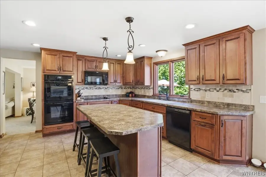 73 Greencastle Lane, Buffalo, NY 14221 - #3