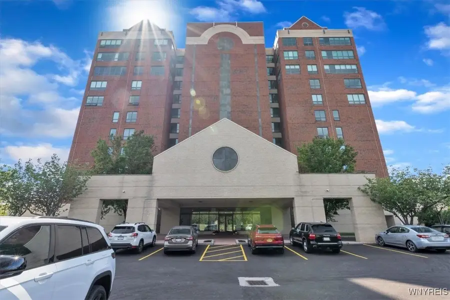 605 Admirals Walk Circle, Buffalo, NY 14202 - Image #2