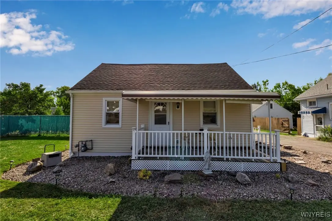 7901 Packard Road, Niagara Falls, NY 14304 - #1