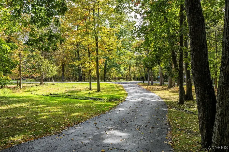 10 Clark Court, Elma, NY 14059 - Image #2