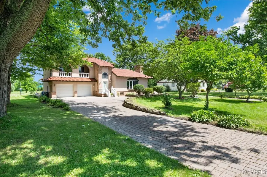 5275 Tonawanda Creek Road, North Tonawanda, NY 14120 - Image #3