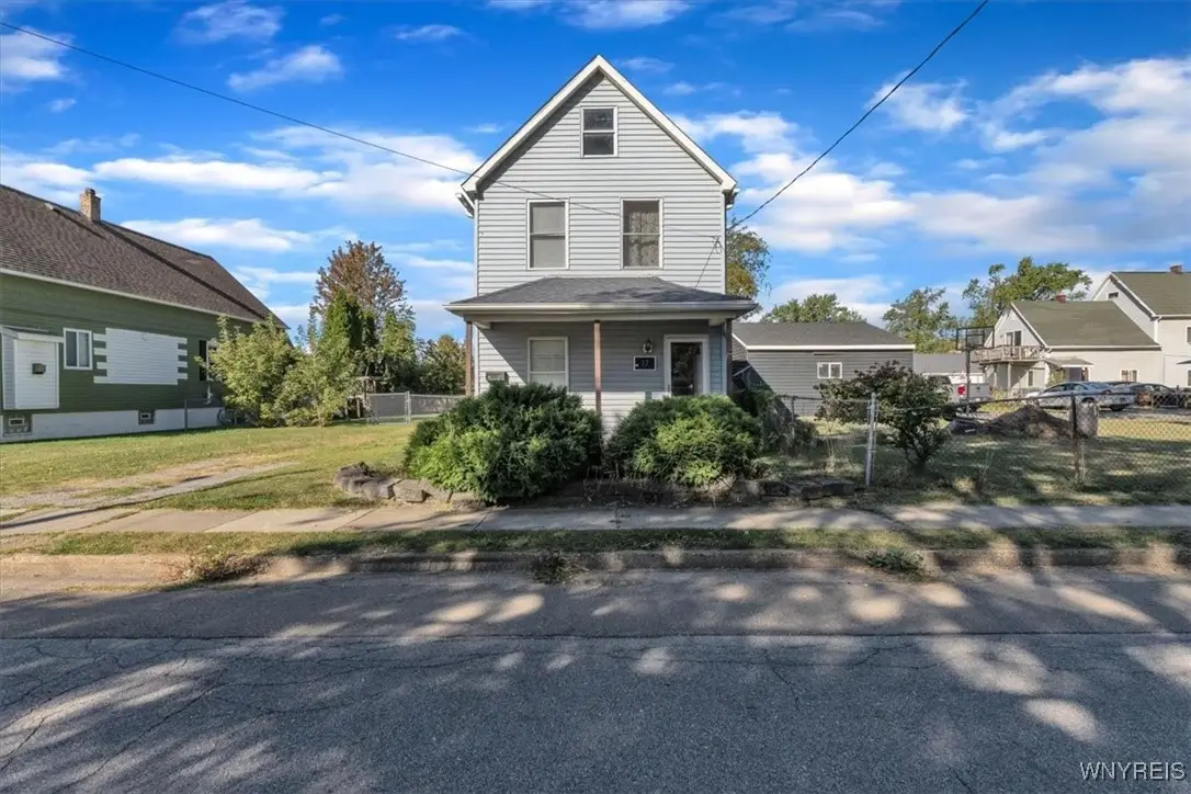 17 Labelle Avenue, Buffalo, NY 14219 - Image #1