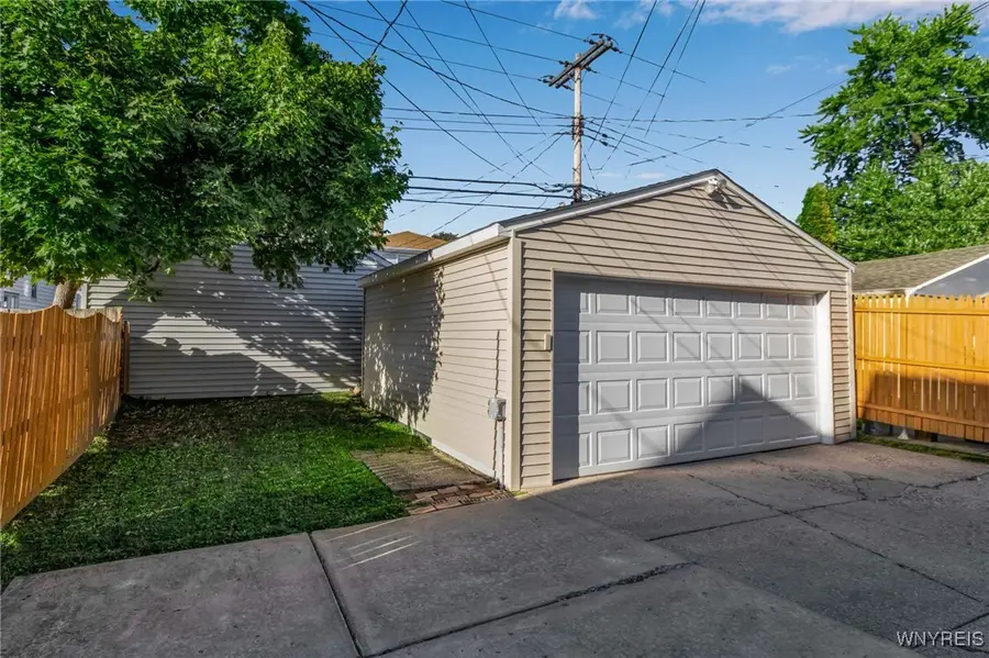 379 Victoria Boulevard, Kenmore, NY 14217 - Image #2