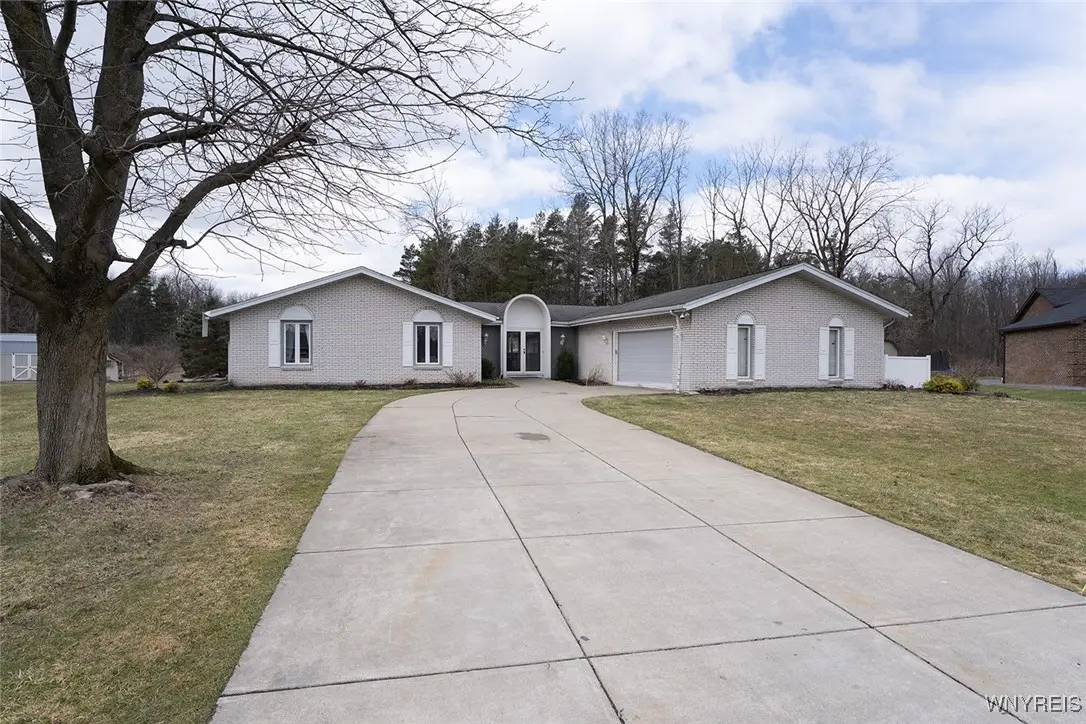 60 Brookedge Road, Depew, NY 14043 - Image #1