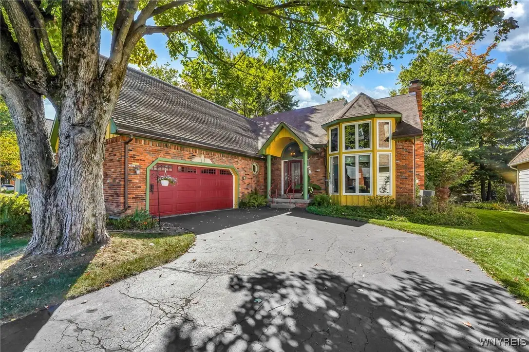 6050 Whitegate Crossing, East Amherst, NY 14051 - Image #1