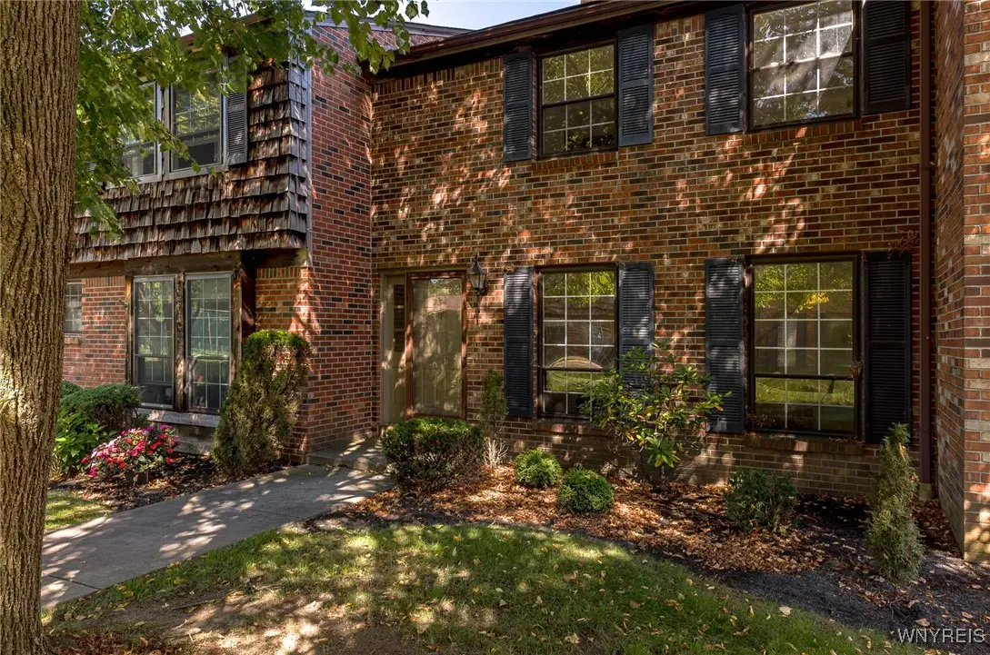 234 Wedgewood Drive, Williamsville, NY 14221 - Image #1