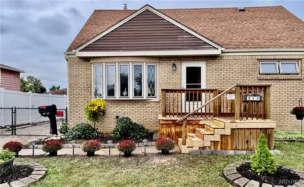 212 Santin Drive, Buffalo, NY 14225