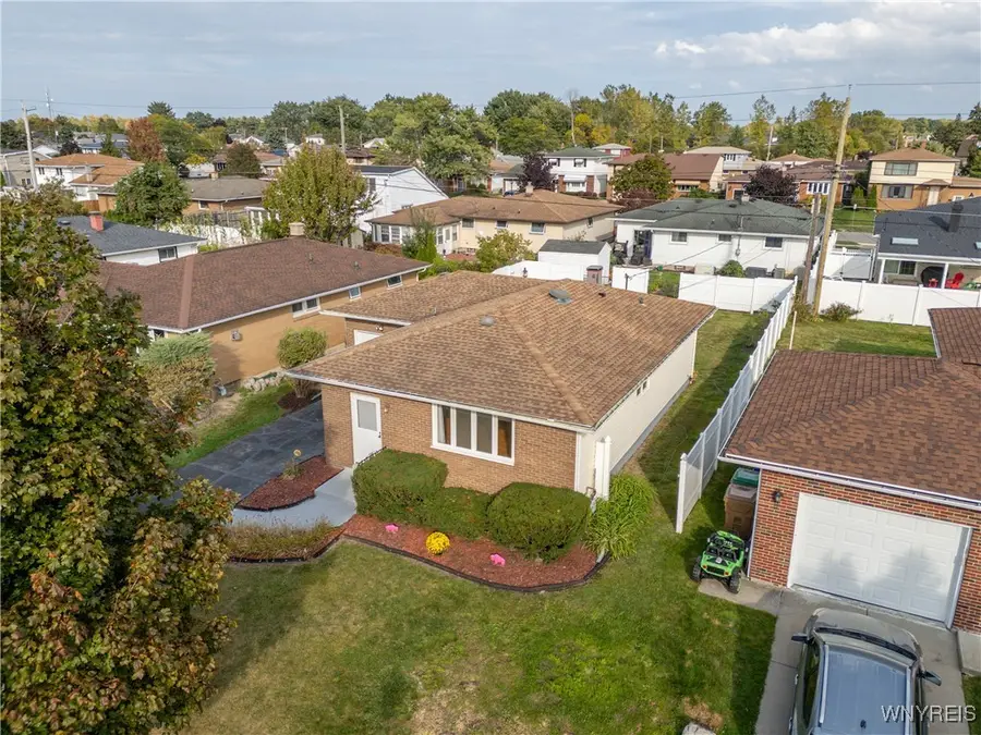 74 Rosemead Lane, Buffalo, NY 14227 - Image #2