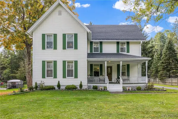 7263 Quaker Road, Orchard Park, NY 14127