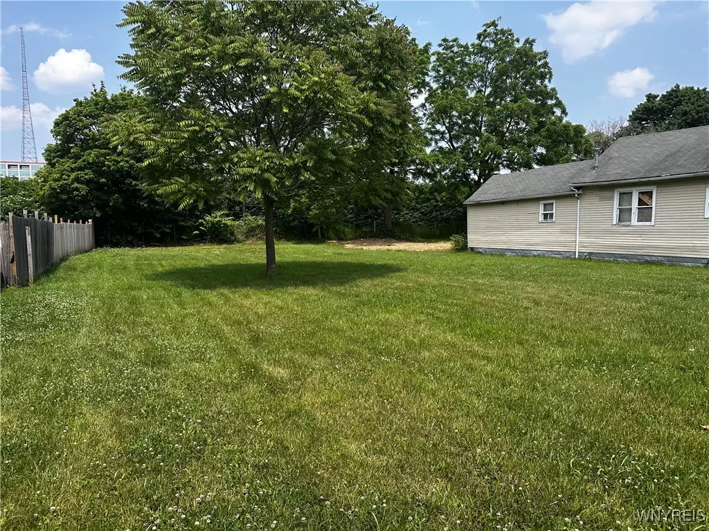 712 Perry Street, Buffalo, NY 14210 - Image #1