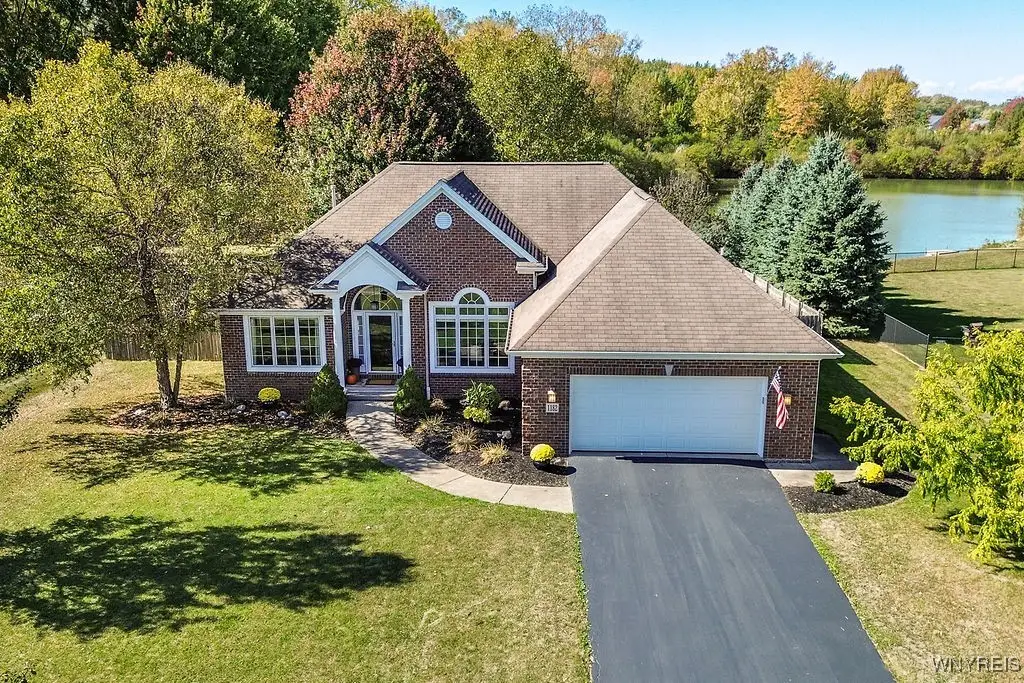 1182 Majestic Woods Drive, Grand Island, NY 14072 - Image #1