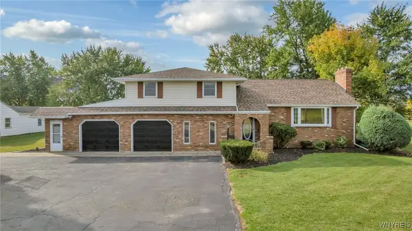 3292 Saunders Sett Road S, Sanborn, NY 14132