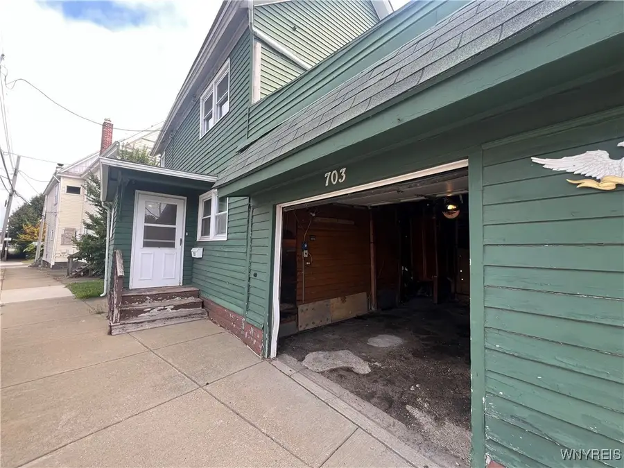 703 Smith Street, Buffalo, NY 14206 - Image #2