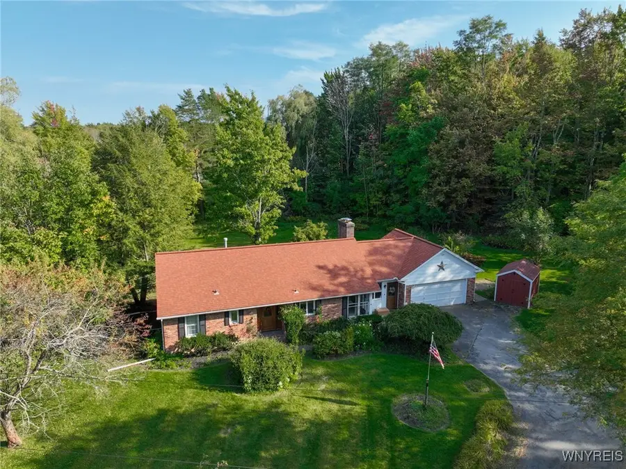 1905 Cornwall Road, South Wales, NY 14139 - Image #2