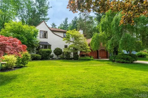 55 Twilight Lane, East Amherst, NY 14051