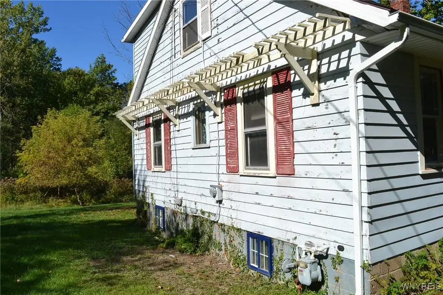 4076 North Freeman Road, Orchard Park, NY 14127 - Image #2