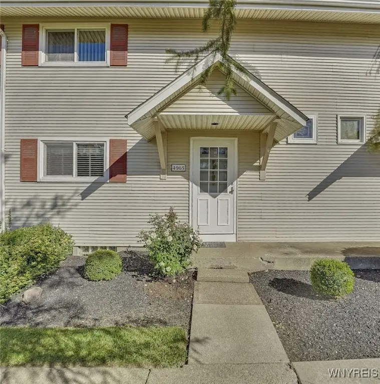 4965 Tuscarora Rd, Niagara Falls, NY 14304 - #1
