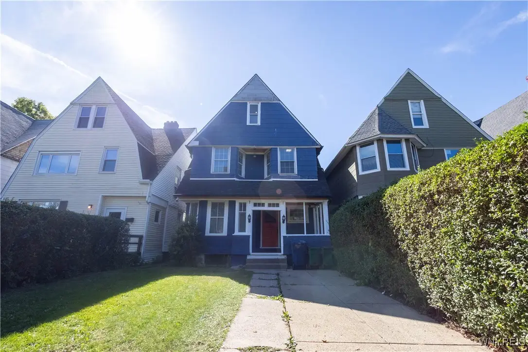 36 Lawrence Place, Buffalo, NY 14213 - Image #1