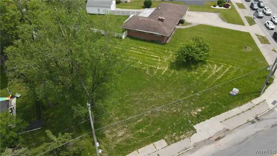 755 N Forest Road, Buffalo, NY 14221 - Image #2