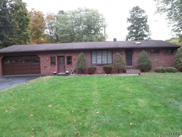 5621 Sterling Road, Hamburg, NY 14075 - Image #1