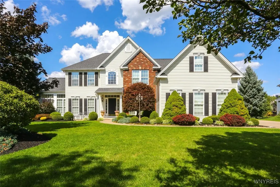 94 Graystone Lane, Orchard Park, NY 14127 - Image #1