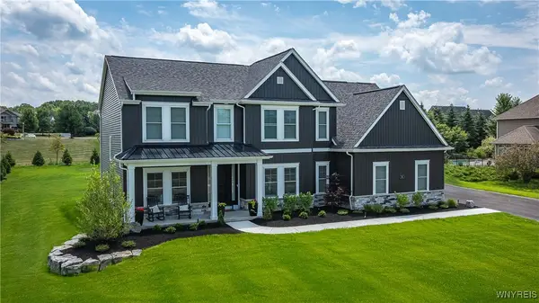 69 Woodthrush Trail, Orchard Park, NY 14127