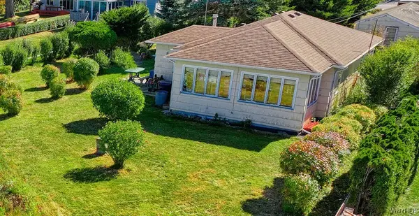 5 North Drive, Rochester, NY 14612