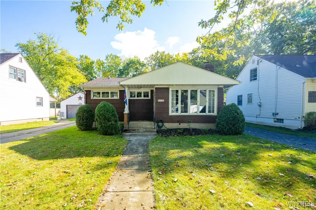 25 N Covington Drive, Buffalo, NY 14220 - Image #1