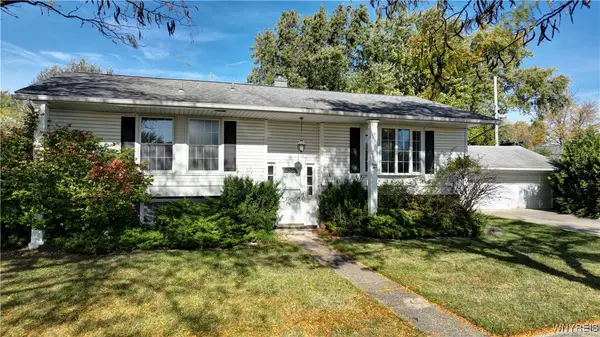 35 Jeanmoor Road, Amherst, NY 14228