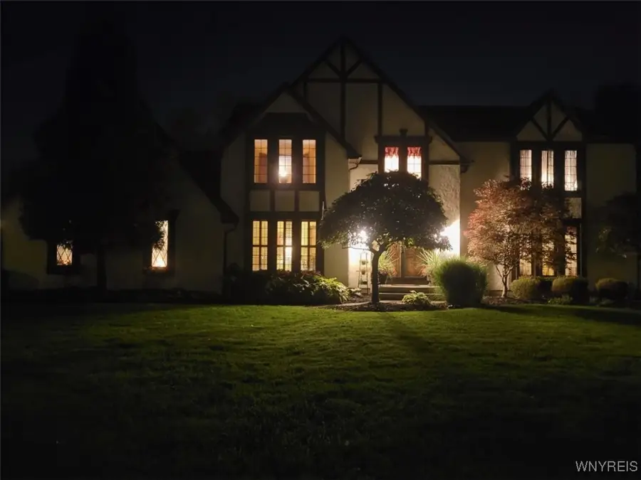 163 Randwood Drive, Getzville, NY 14068 - Image #2