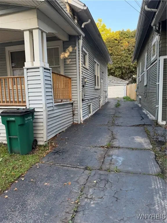 27 Stevens Avenue, Buffalo, NY 14215 - Image #3