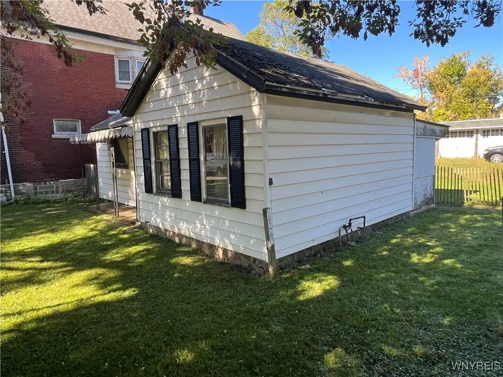 636 Elmwood Avenue, Niagara Falls, NY 14301 - Image #1