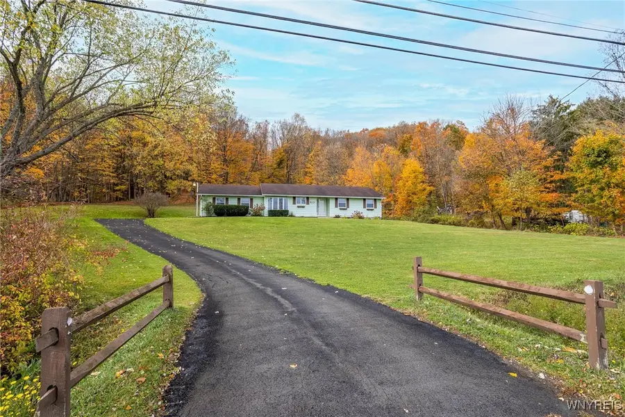 277 Wyoming Street, Warsaw, NY 14569 - Image #2