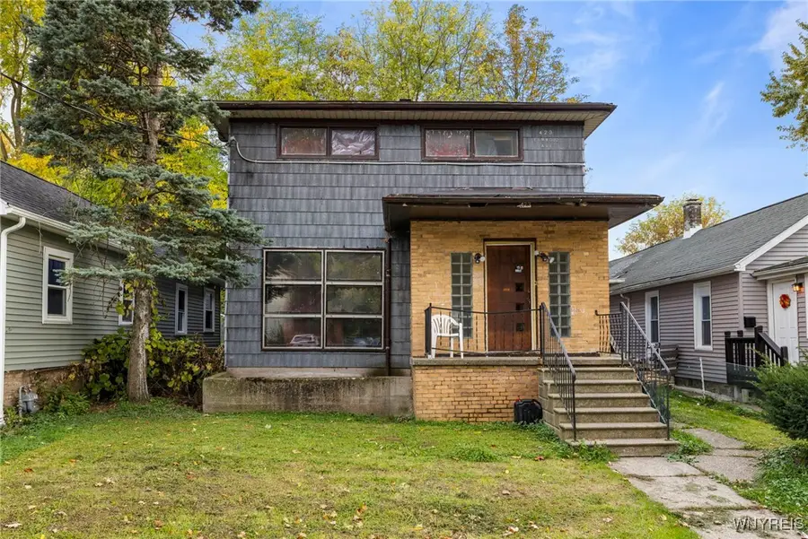 423 Elmwood Avenue, Niagara Falls, NY 14301 - Image #2