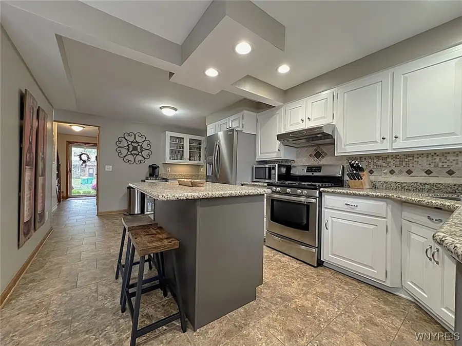 55 Therin Drive, Hamburg, NY 14075 - Image #2