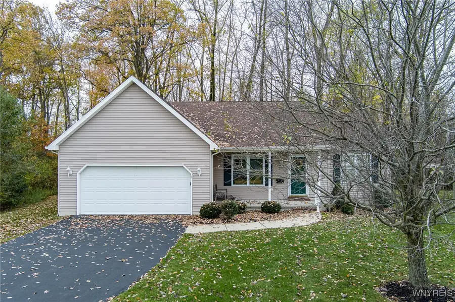 34 Alexander Parkway, North Tonawanda, NY 14120 - Image #2