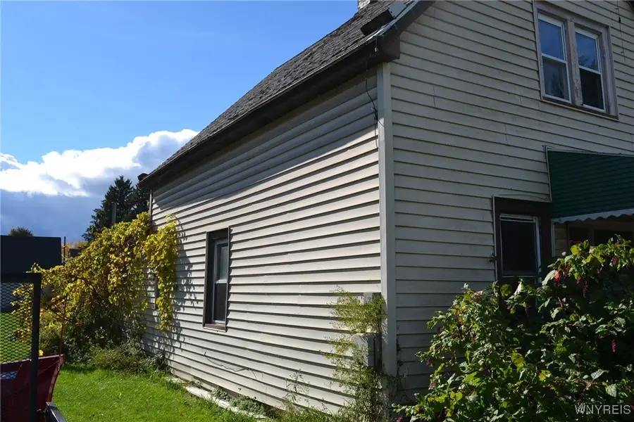 11 Michael Place, Buffalo, NY 14218 - Image #3