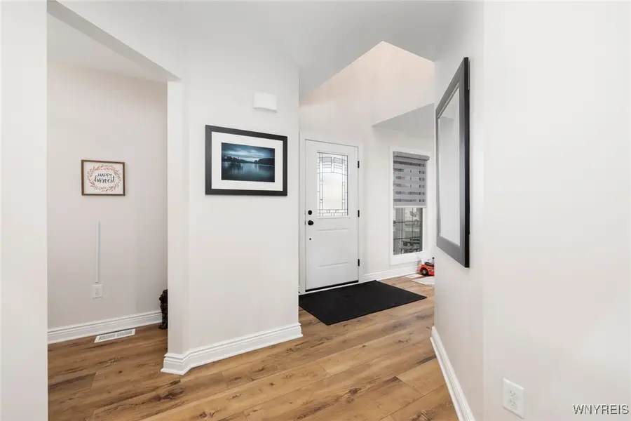 23 Greenspring Court, West Seneca, NY 14224 - Image #2