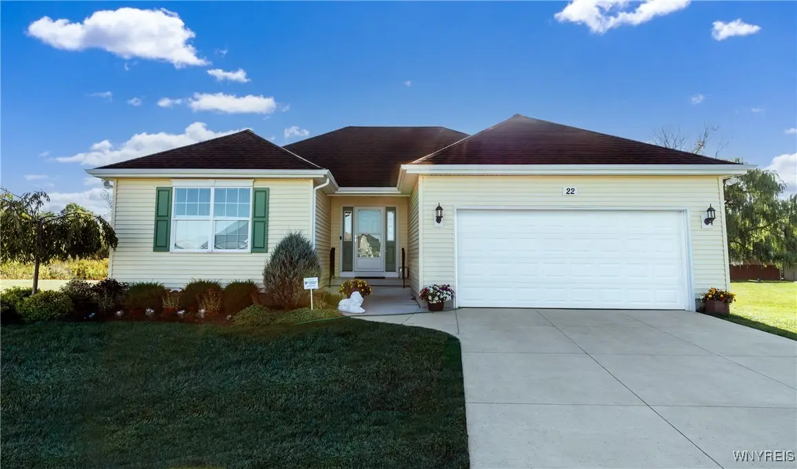 22 Country Club Court, Grand Island, NY 14072 - Image #1