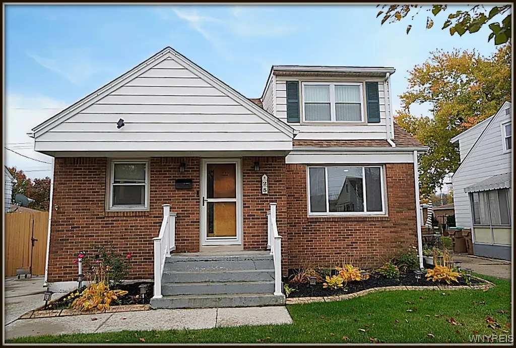 25 Mcnaughton Avenue, Cheektowaga, NY 14225 - Image #1